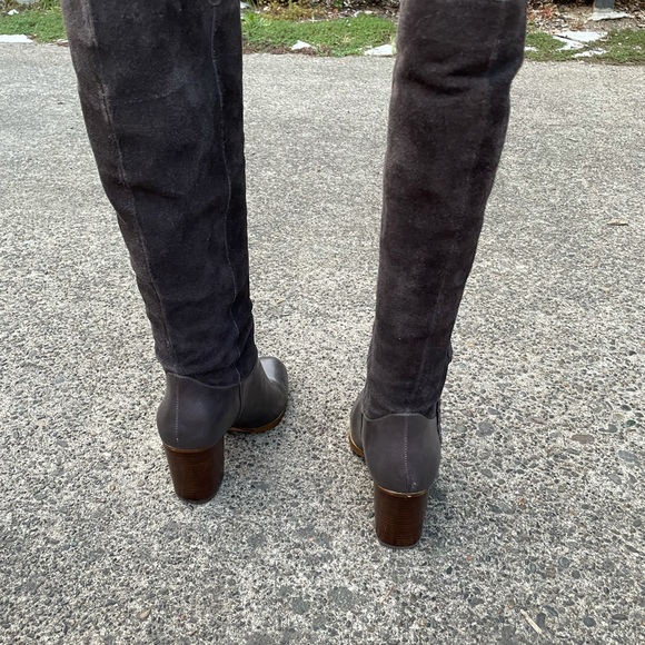 Gray Suede Boots Size 7 - Picture 7 of 10